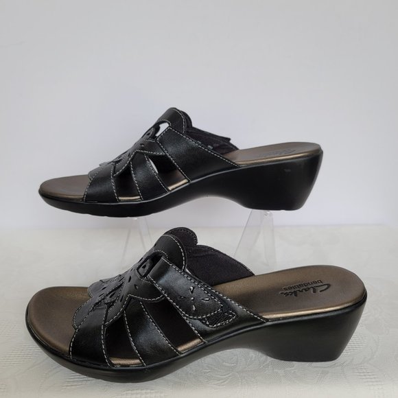 CLARKS Bendables Ella Art Leather Sandals- Black color- Women's Size 9.5M - Picture 8 of 13